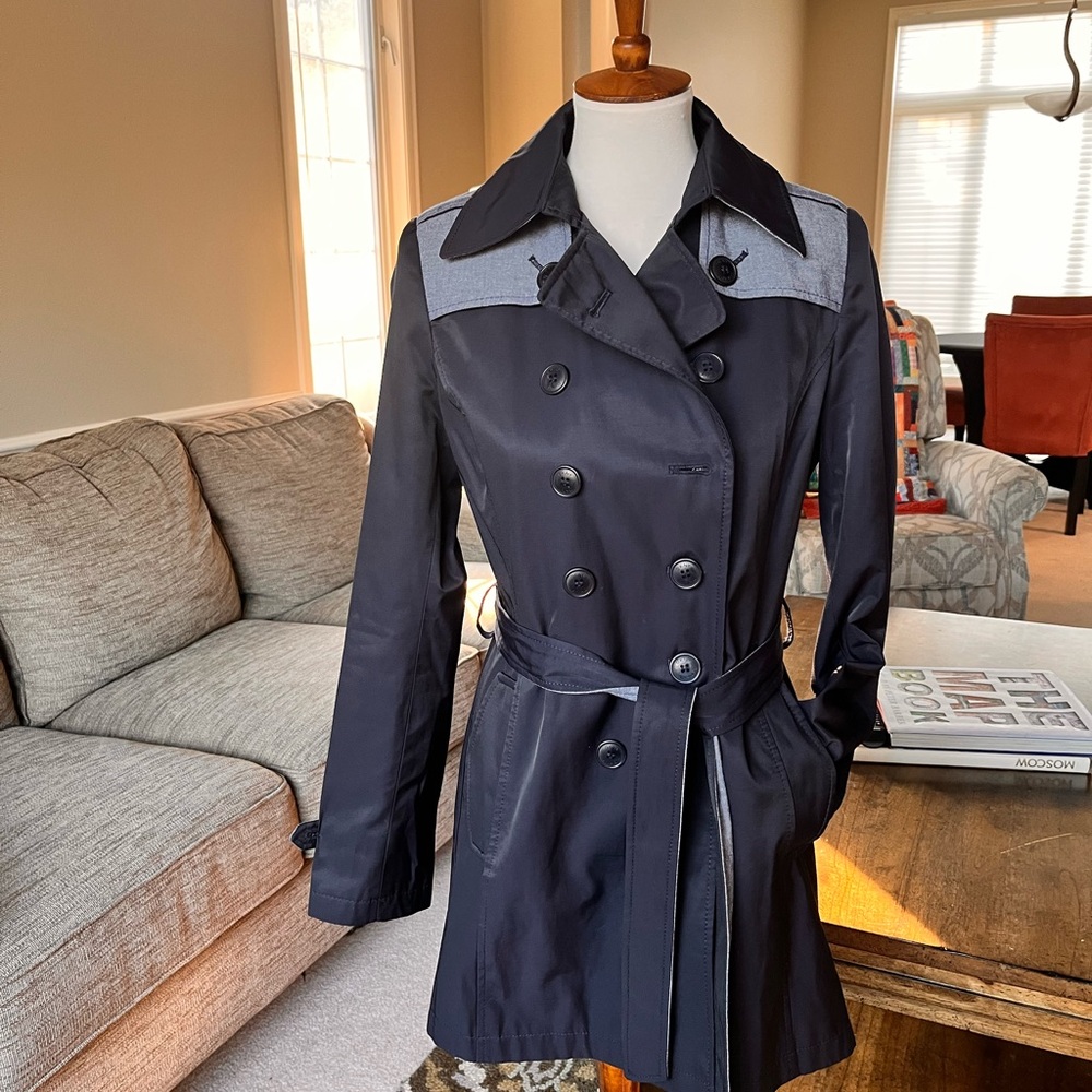 DKNY Navy Blue Sz S Trench Coat Jacket Cotton Blend Buttons Belt Pockets Women’s